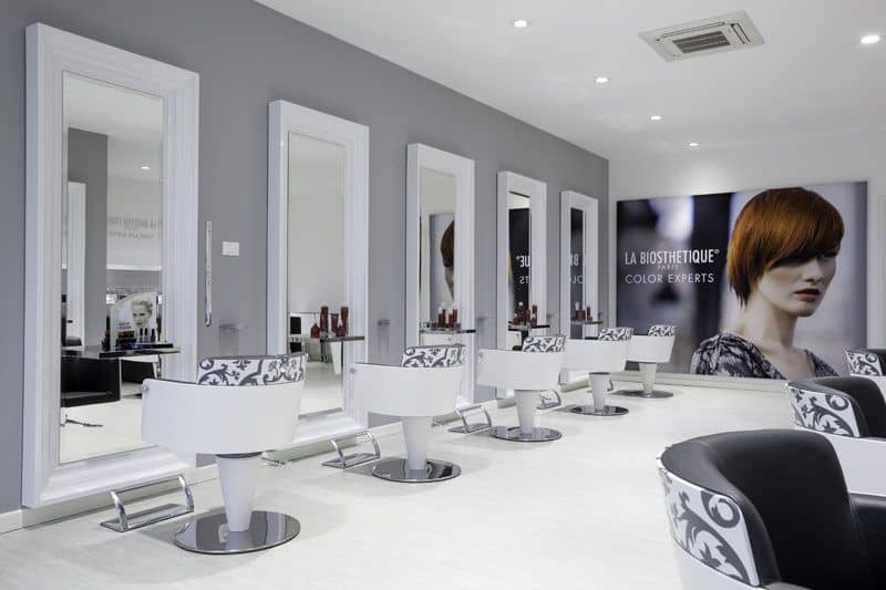 Aquí hay 5 negocios rentables que puede comenzar hoy por poco dinero: 8 Negocio rentable - Salón de belleza