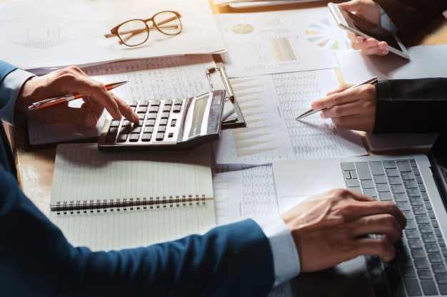 ¿Estoy interesado en aceptar un contrato de trabajo del proyecto?